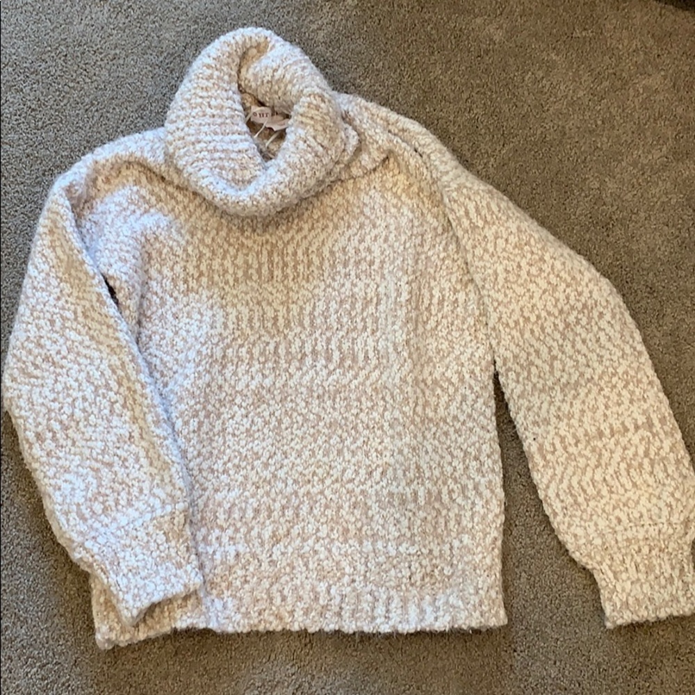 Chunky turtle neck sweater size S!
